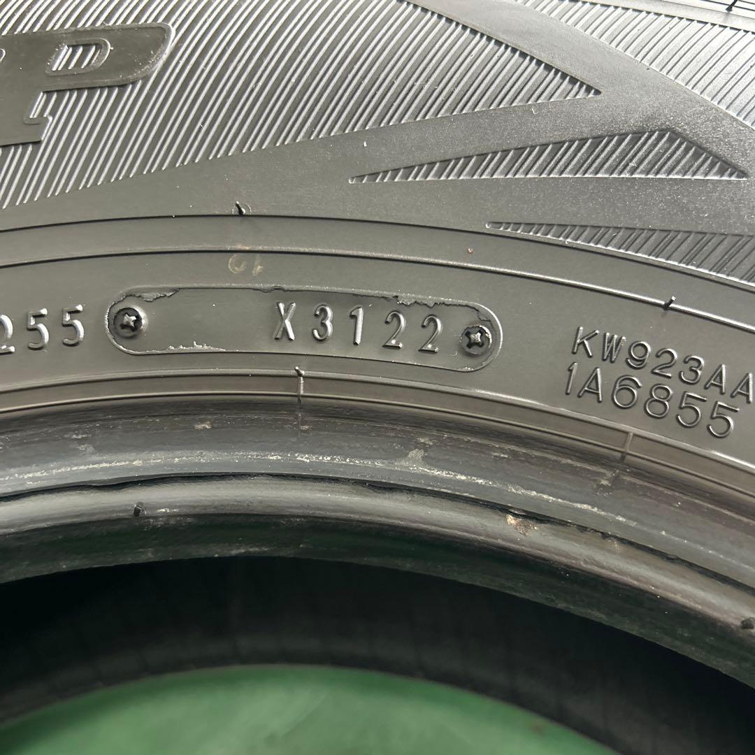 中古スタッドレス195/80R15LTダンロップ　ハイエース、キャラバン等に