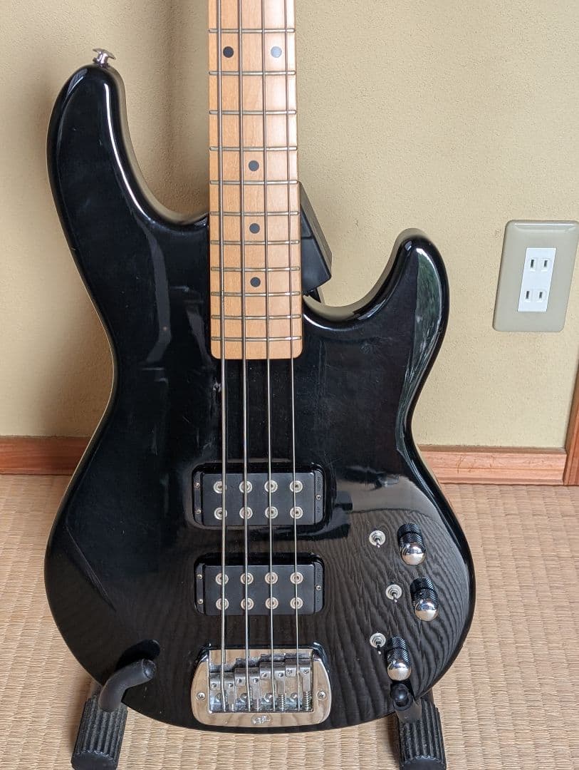 G＆L エレキベース