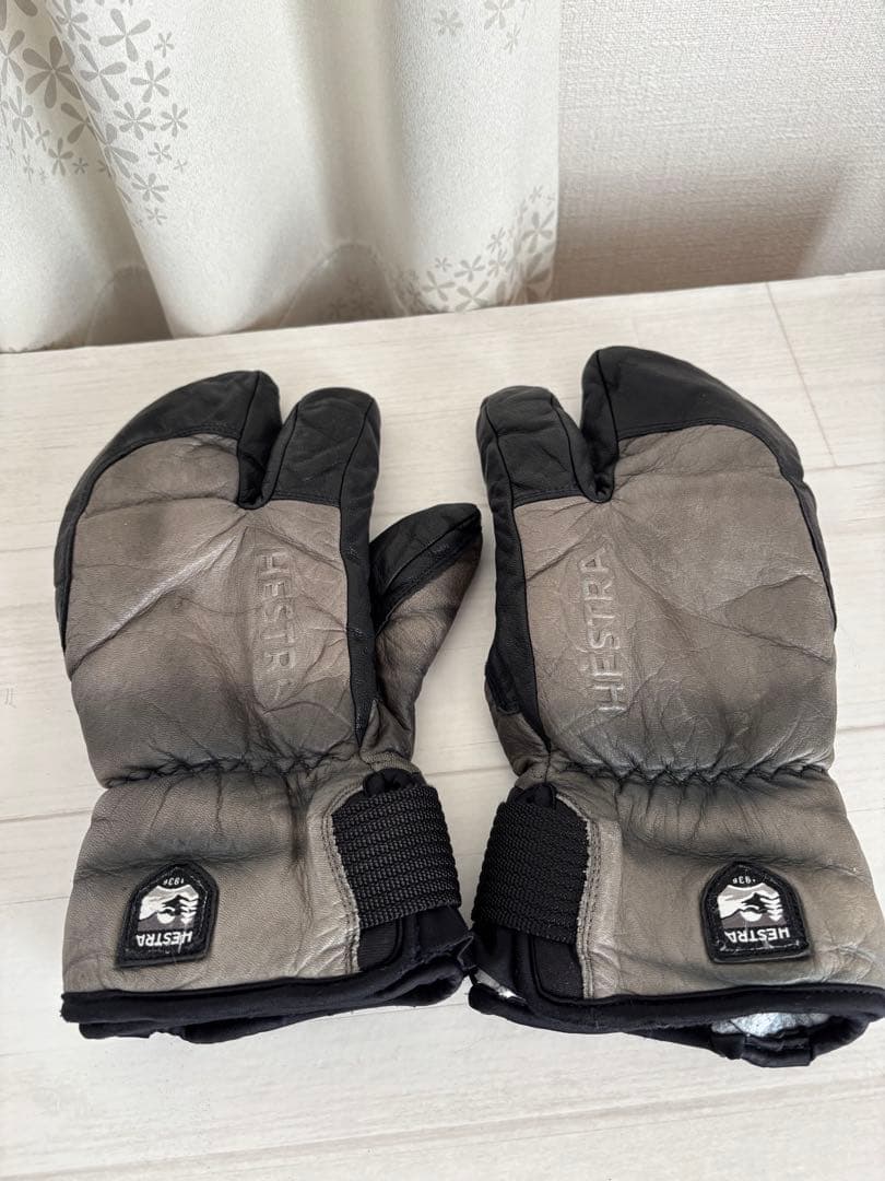 Hestra 3フィンガーグローブ