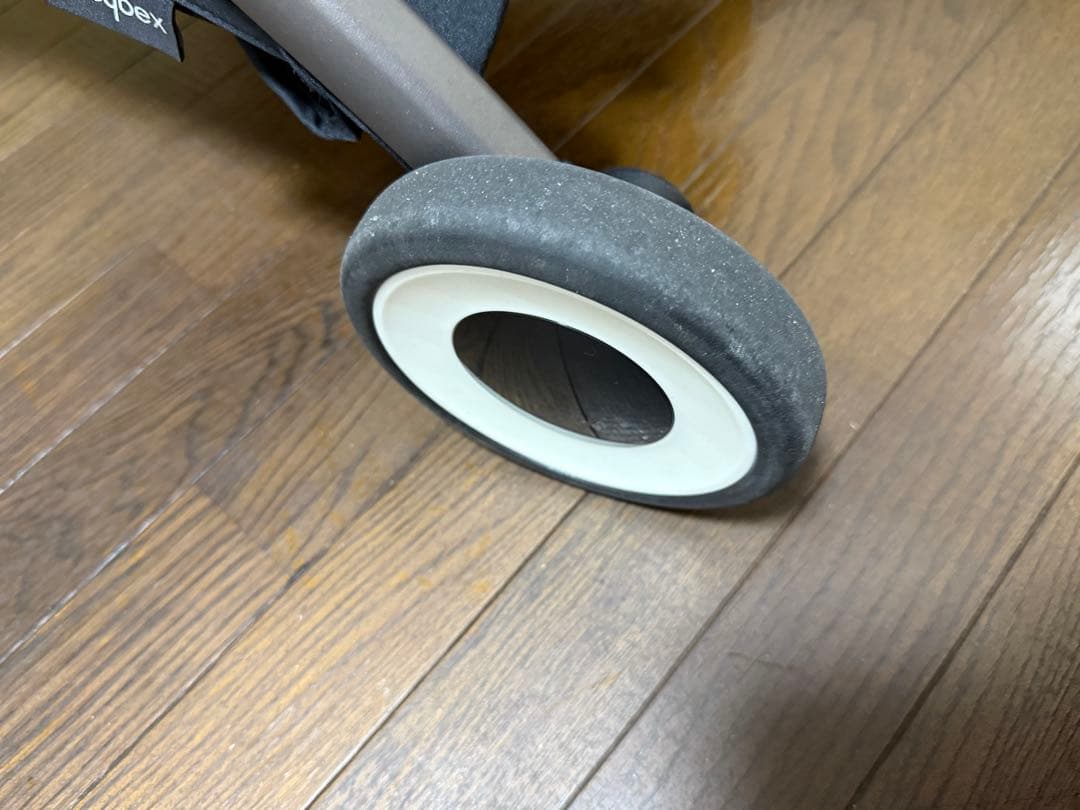サイベックス　ベビーカー　リベル　バンパーバー付き