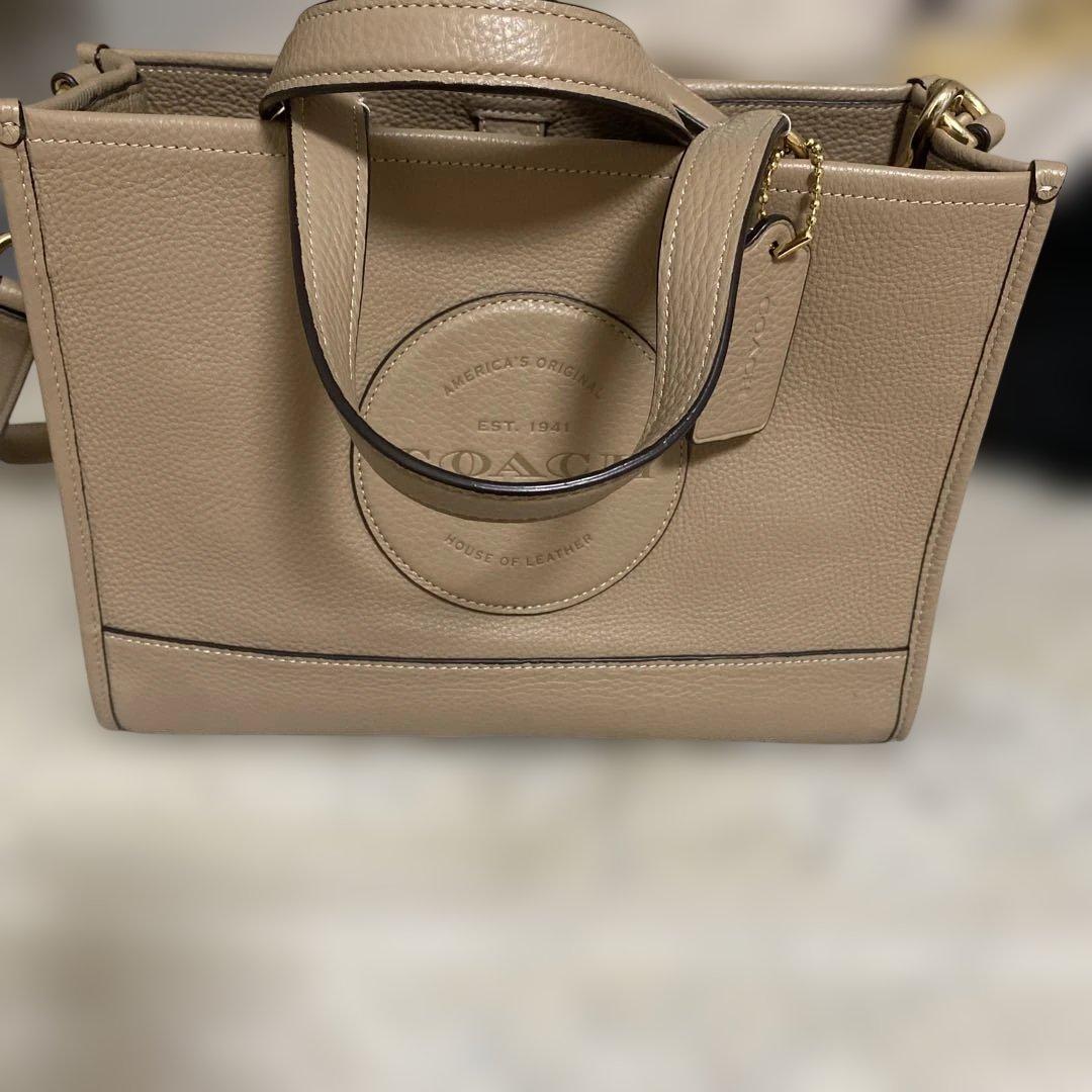 coachデンプシー　トートバッグ　ベージュ