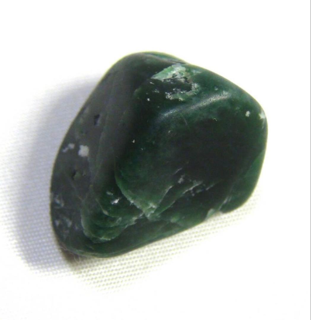 金山谷　極上ろうかん糸魚川翡翠　原石　糸魚川ひすい　コン沢　国産鉱物　水石　根付