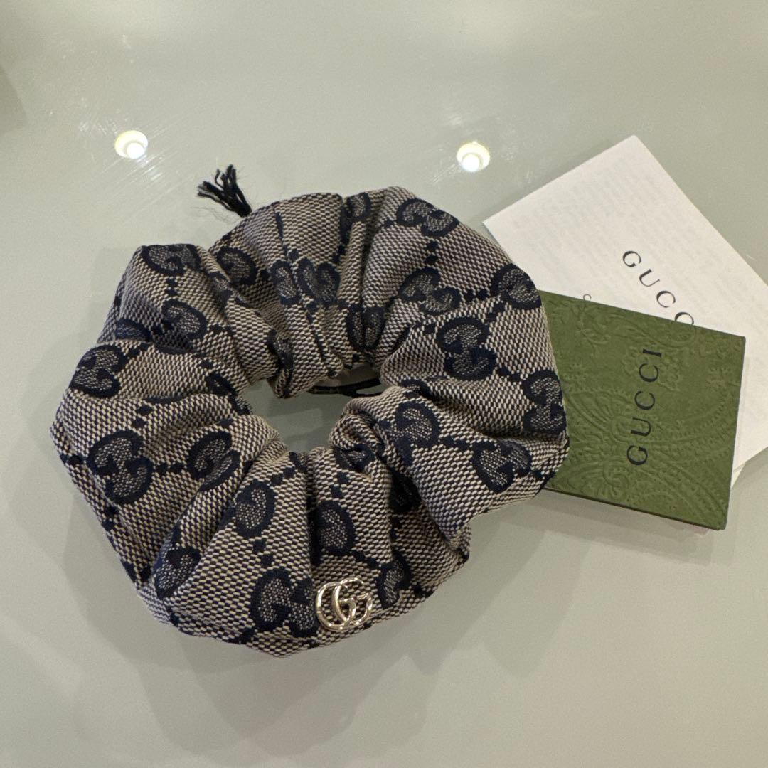 GUCCI GGロゴシュシュ ネイビー/グレー