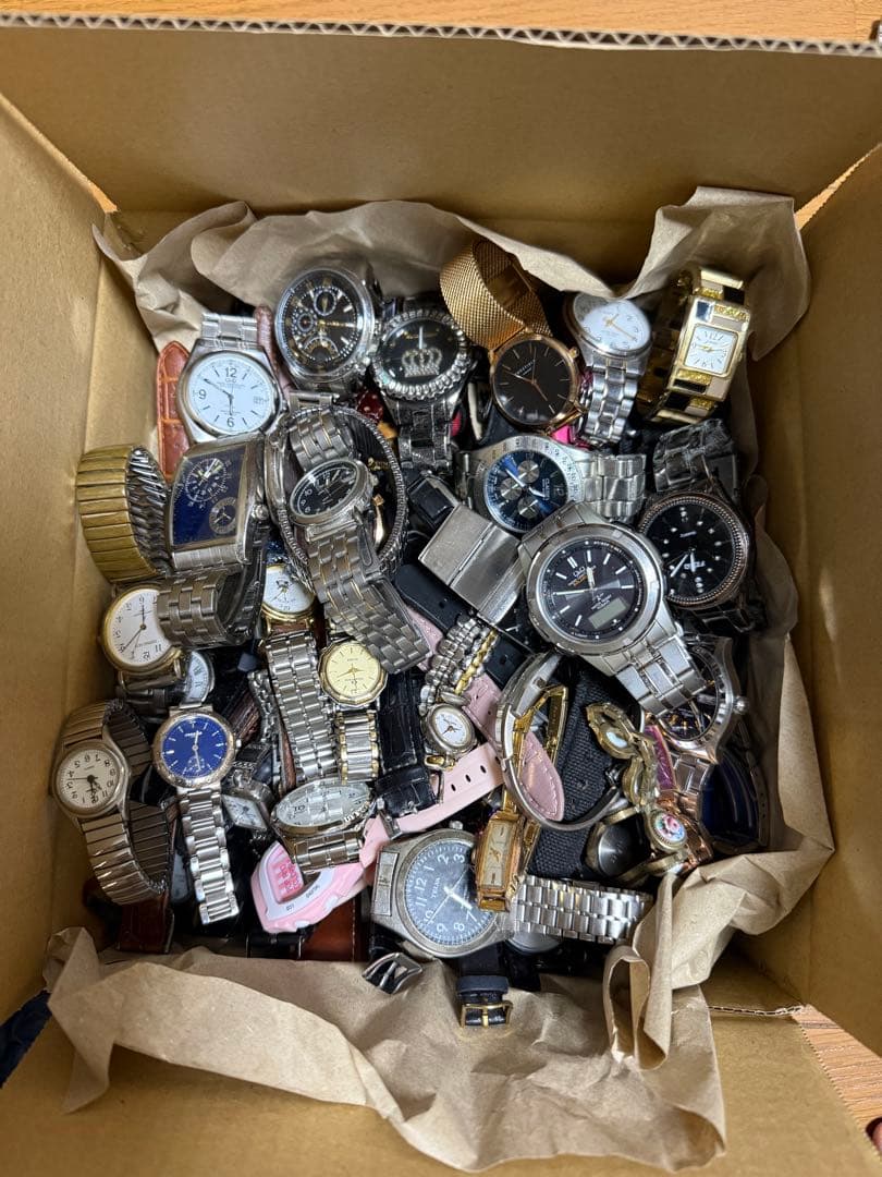 100個 まとめ売り CASIO CITIZEN SEIKO G-SHOCK