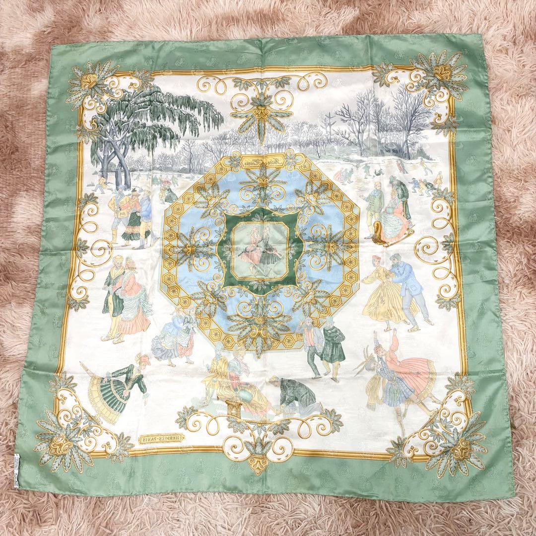 エルメス　カレ90 シルク　スカーフ　Joies d'Hiver 冬の愉しみ