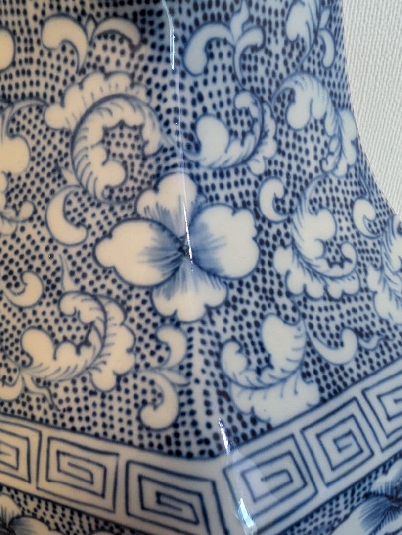 大清乾隆年製　青花山水細密画　六角花瓶　直しあり　中国工芸品　骨董品