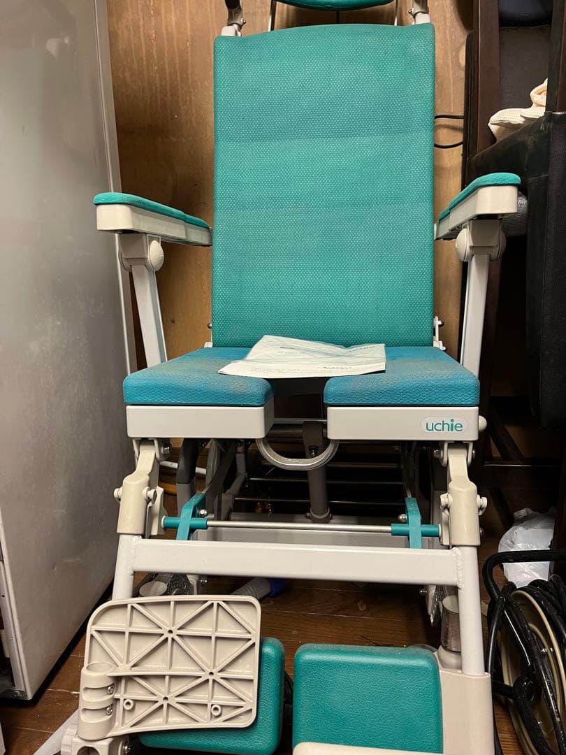uchie 入浴用車椅子 HN011/012