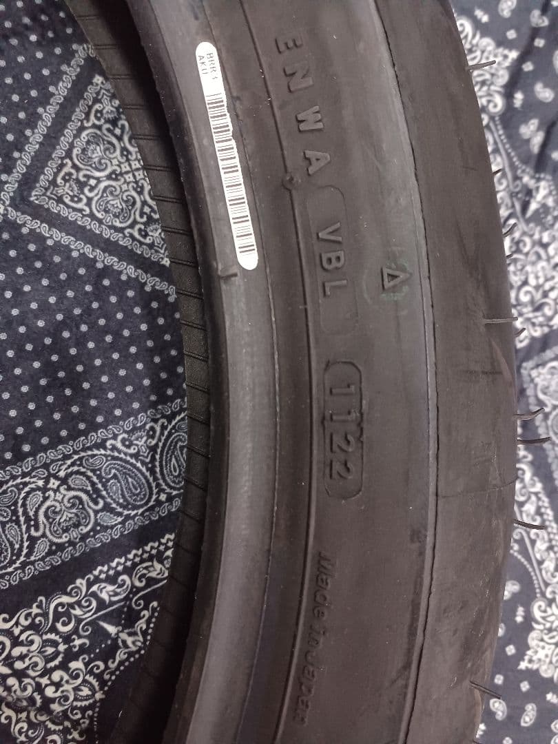 ブリジストンバトラックスRACING STREET RS10 110/70R17