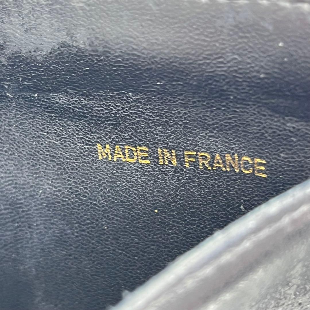 CHANEL 二つ折り財布 ココマーク コンパクト キャビアスキン 黒 レザー