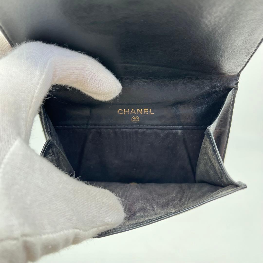 CHANEL 二つ折り財布 ココマーク コンパクト キャビアスキン 黒 レザー