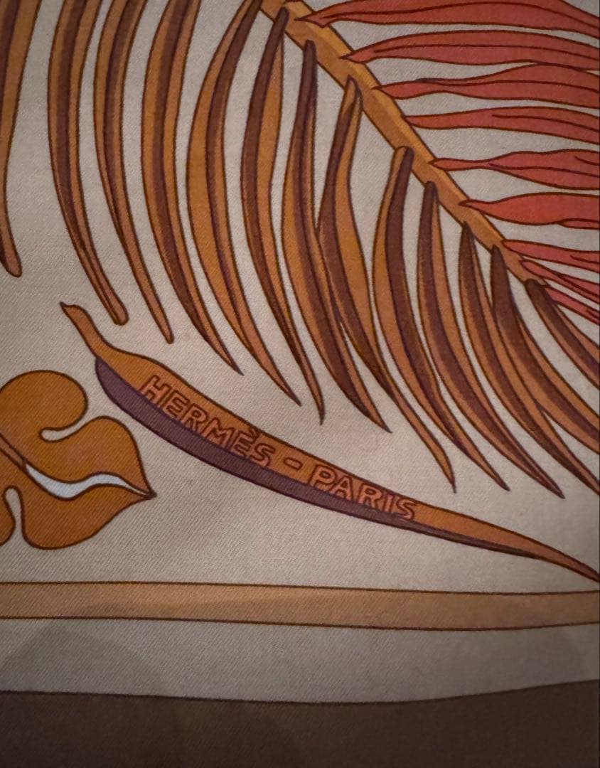 Hermès Gardiens des Arbres 綿スカーフ 68センチ角