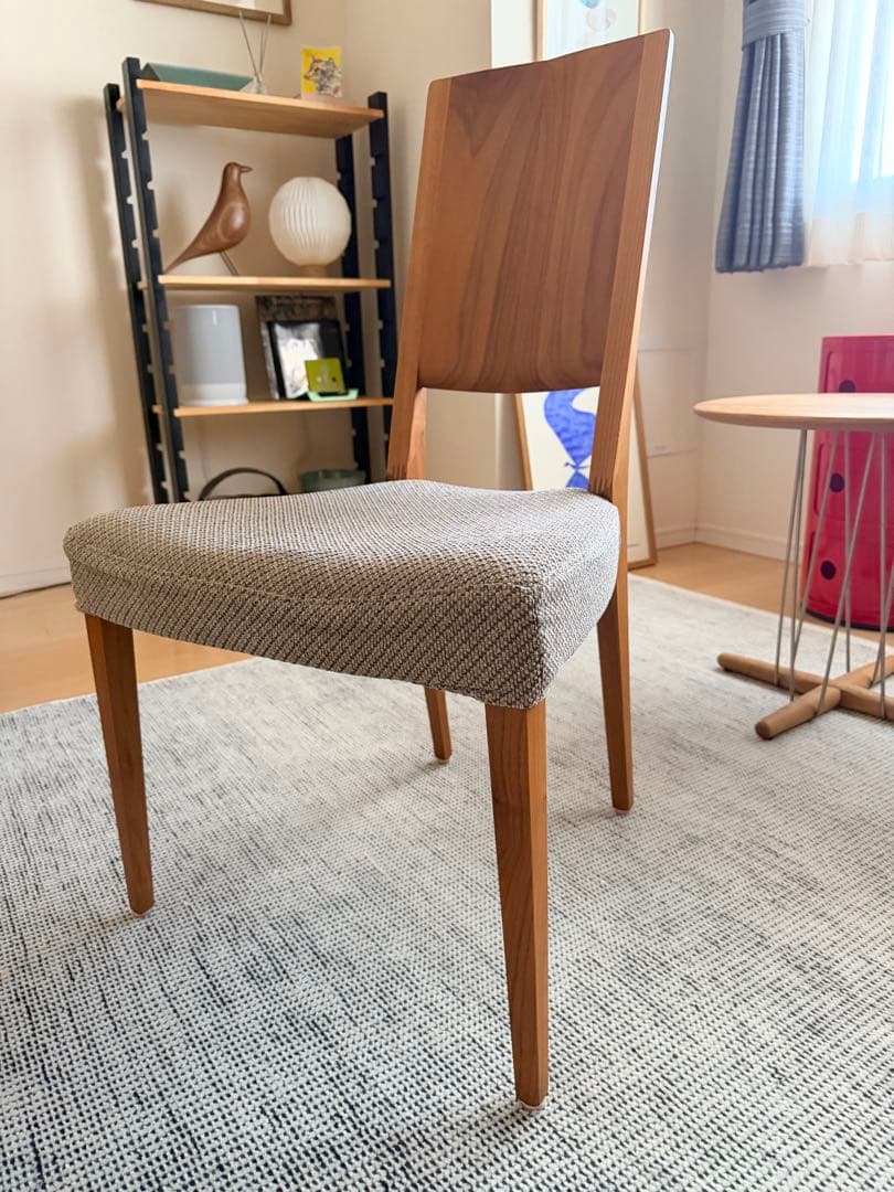 【カリモク家具】　ダイニングチェア④
