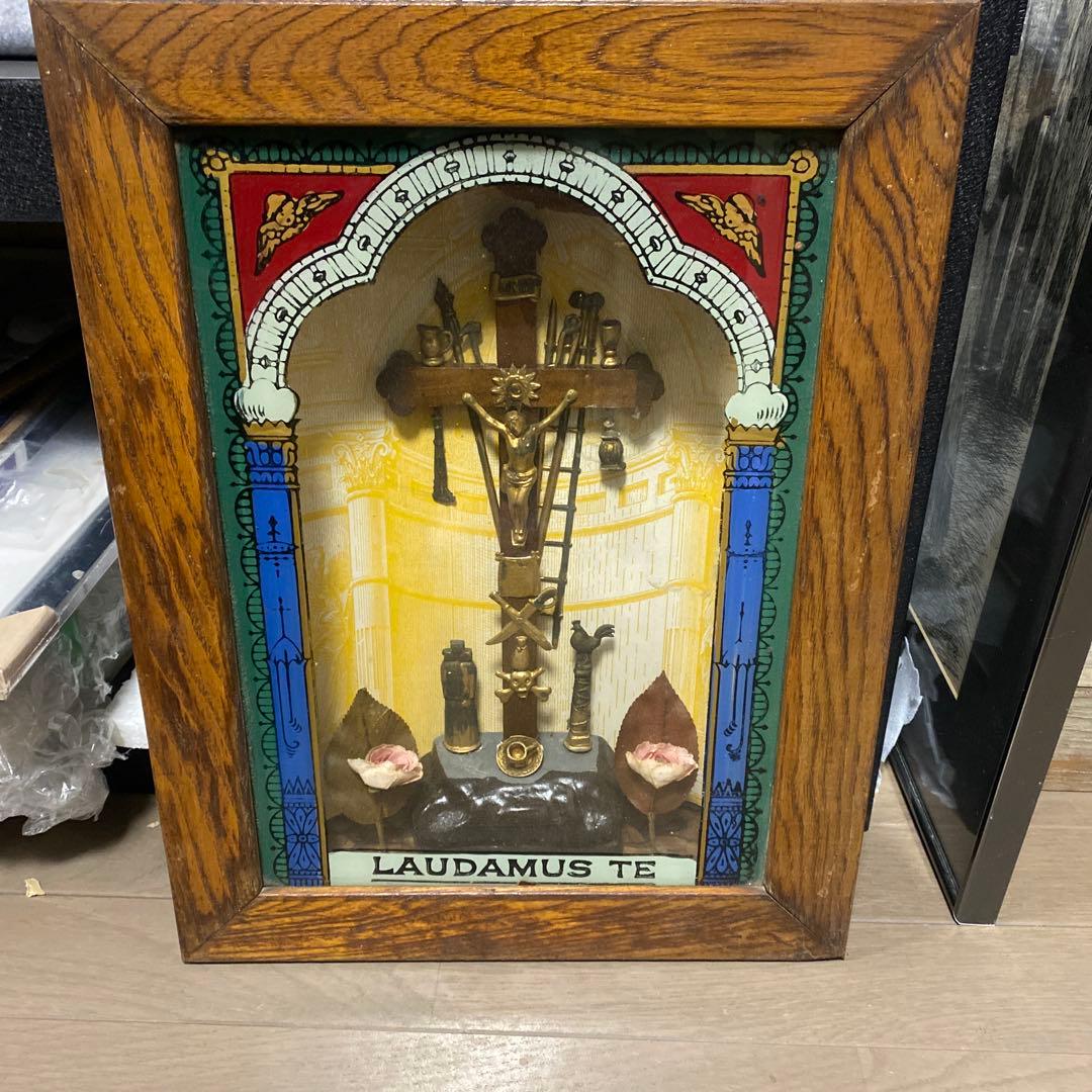 希少！1900前後アンティーク受難の十字架シャドーボックス