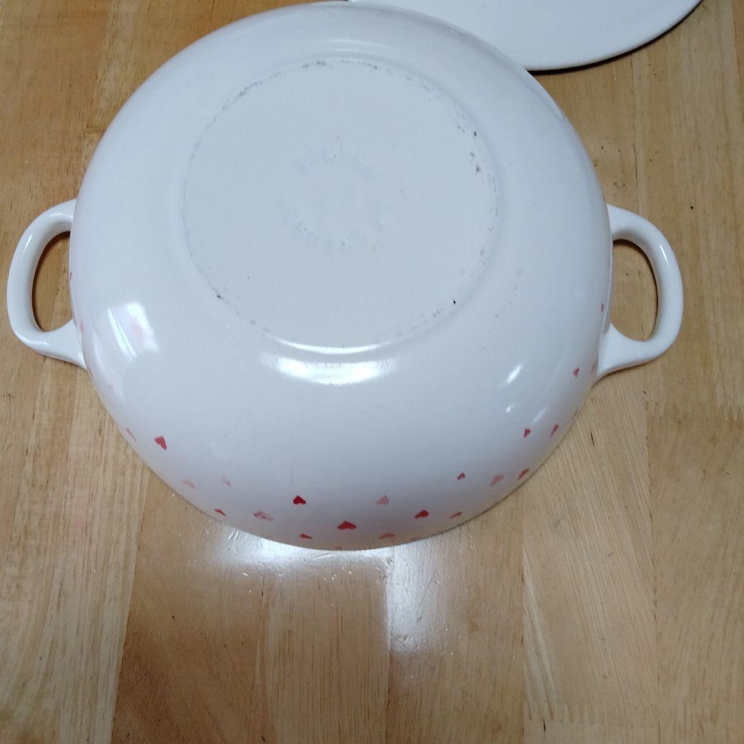 ルクルーゼ 　両手鍋　22ｃｍ