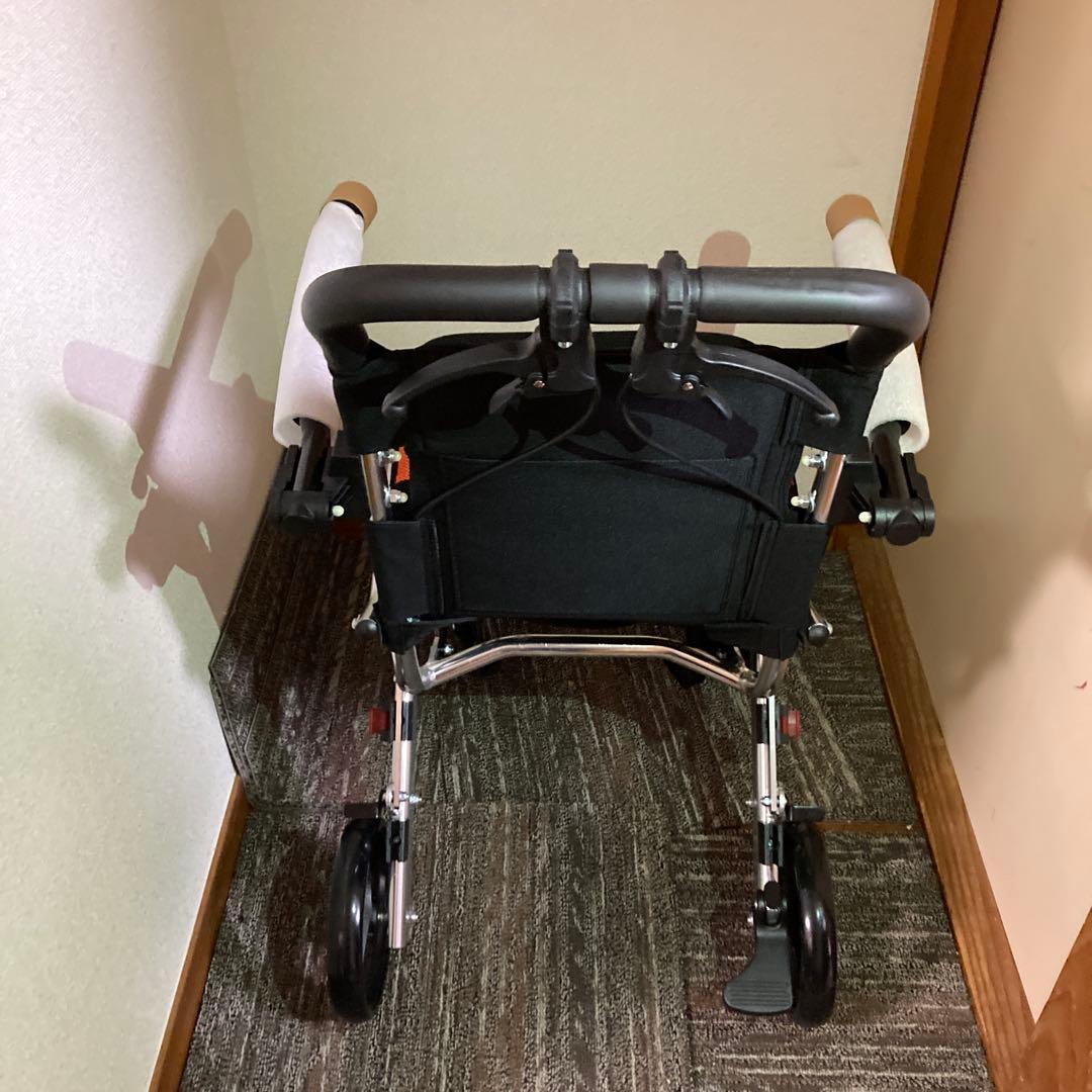 折りたたみ車椅子 ブラック オレンジ
