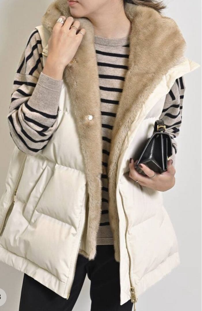 ルーアンドレア　LOU ANDREA ベージュ FAKE MINK VEST