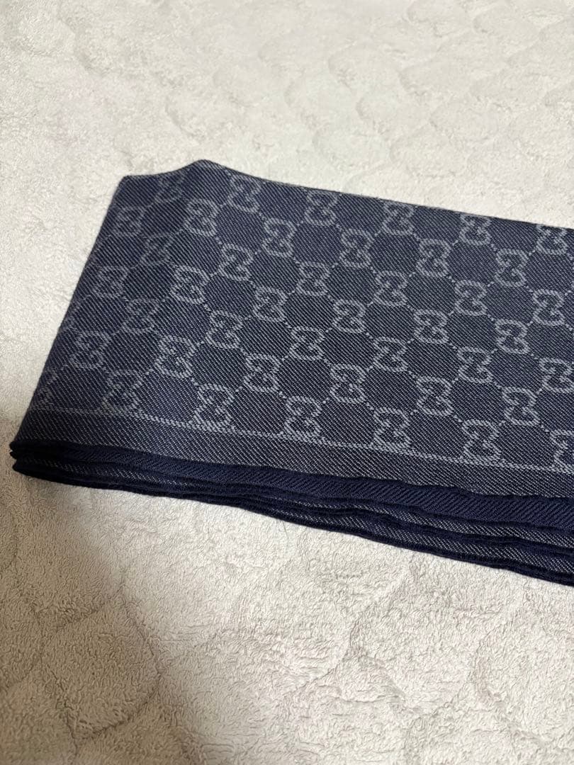 【GUCCI】ネイビー GGロゴ マフラー