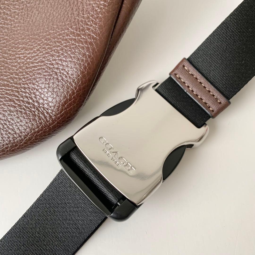 【COACH】コーチ　ワーレン　ベルトバッグ　ボディバッグ　シグネチャー　新品