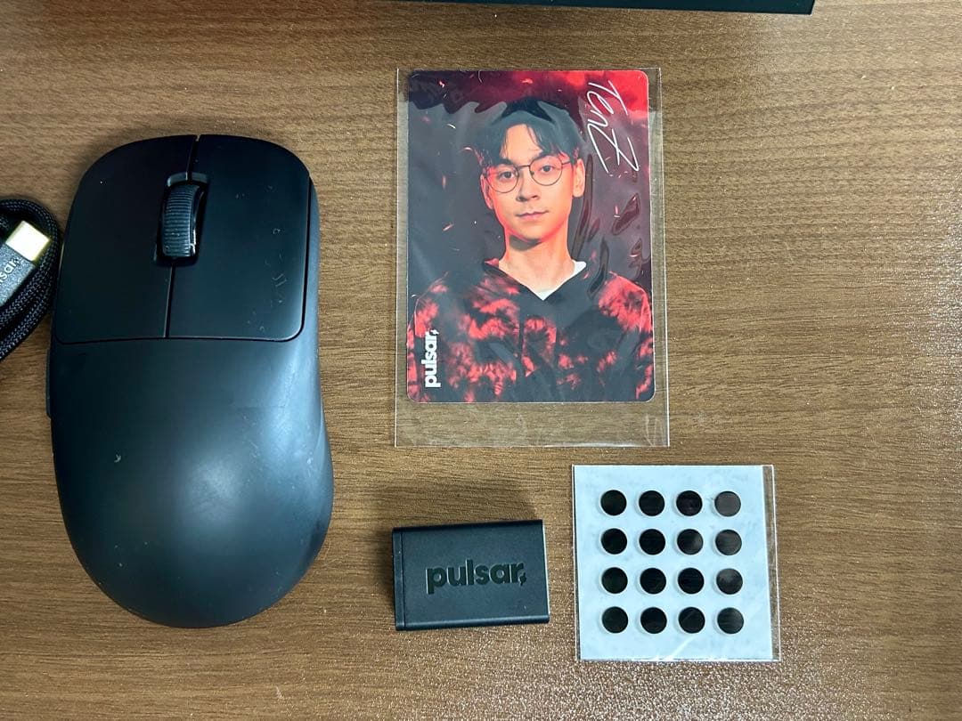 pulsar TenZ Signature Edition ワイヤレスマウス
