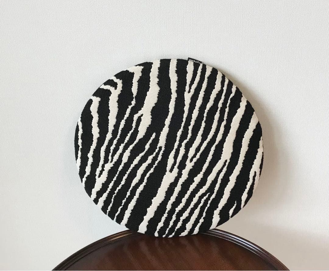 artek ゼブラ シート クッション2