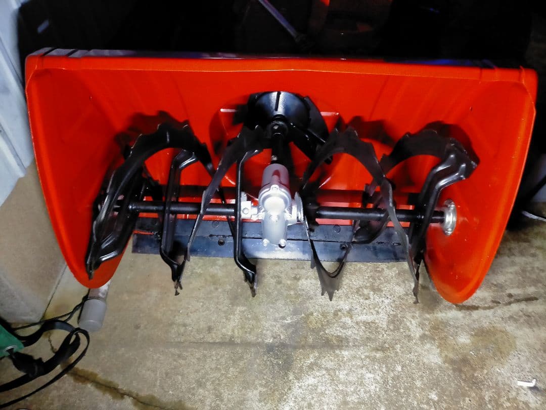 Y*o様 HONDA HS870 除雪機新潟県上越市から100kmまで送料無料