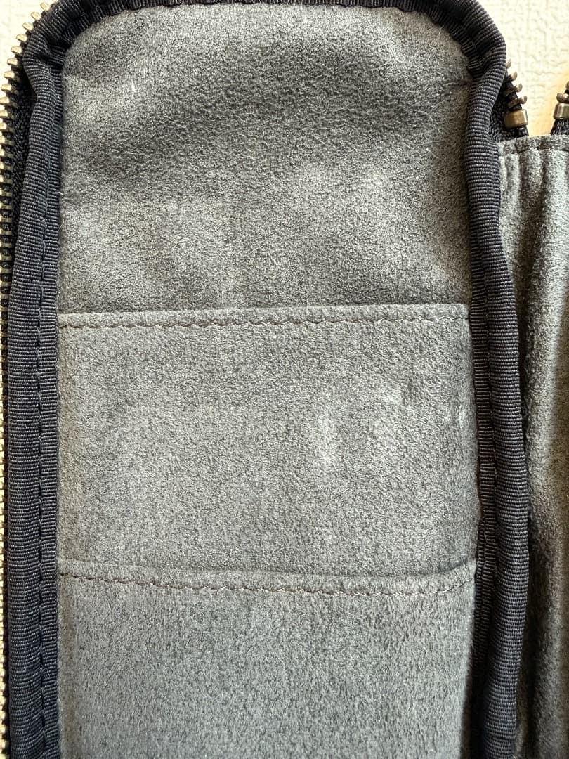 ＆Liebe 【ペブルヌメ】文具にこだわる人のジップペンケース