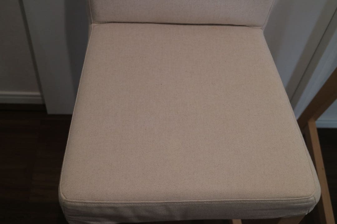 【IKEA 4点セット】カウンターテーブル＆カバー付椅子2脚＆新品椅子カバー1枚