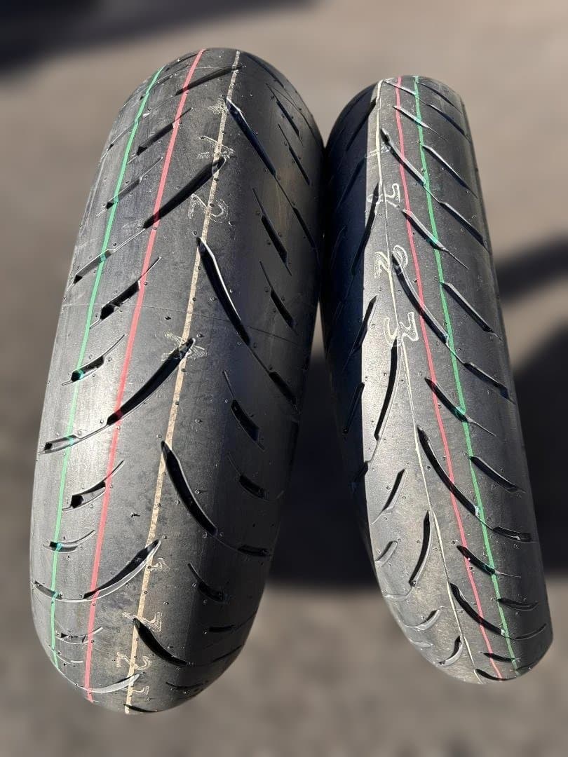 DUNLOP SPORTMAX GPR300 新車はずし
