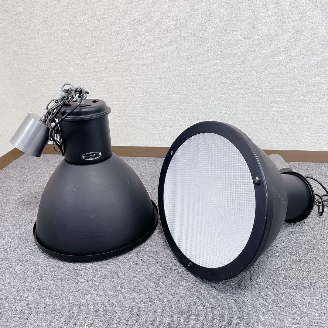 ２つです。ハモサ ハントランプ ペンダントランプ CM-002 黒