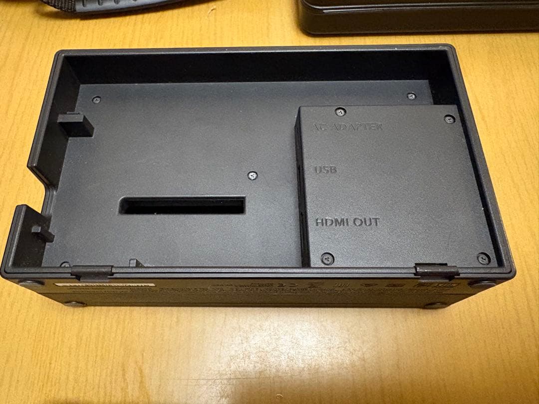Nintendo Switch 本体 赤/青 Joy-Con 付属品付き