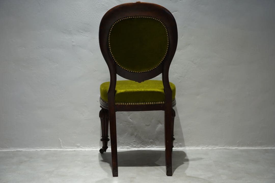 イギリスアンティーク　サロンチェア　 Victorian salon chair