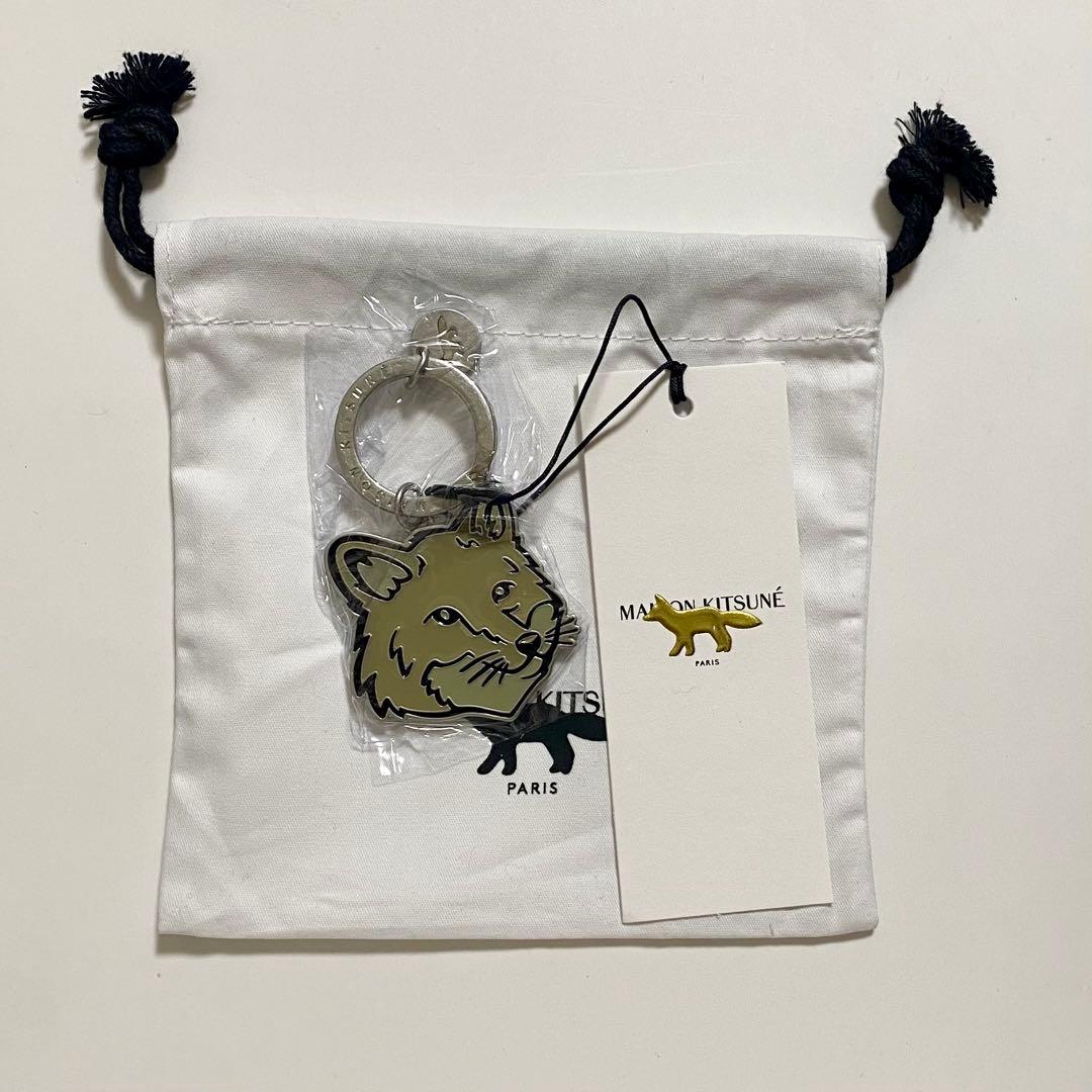 MAISON KITSUNÉ キツネデザイン キーホルダー　canvas