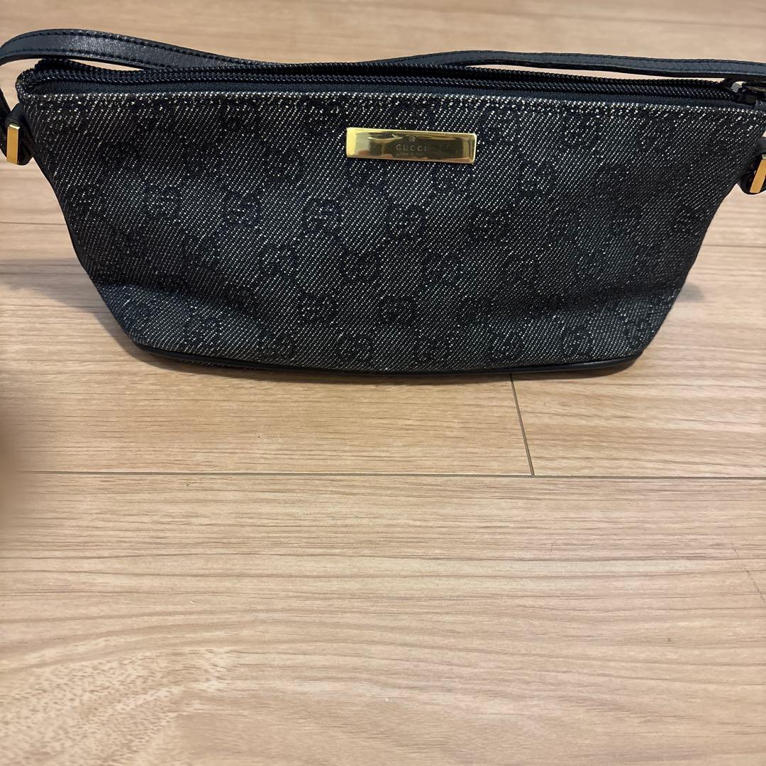 GUCCI グッチ　ポーチ　ハンドバッグ
