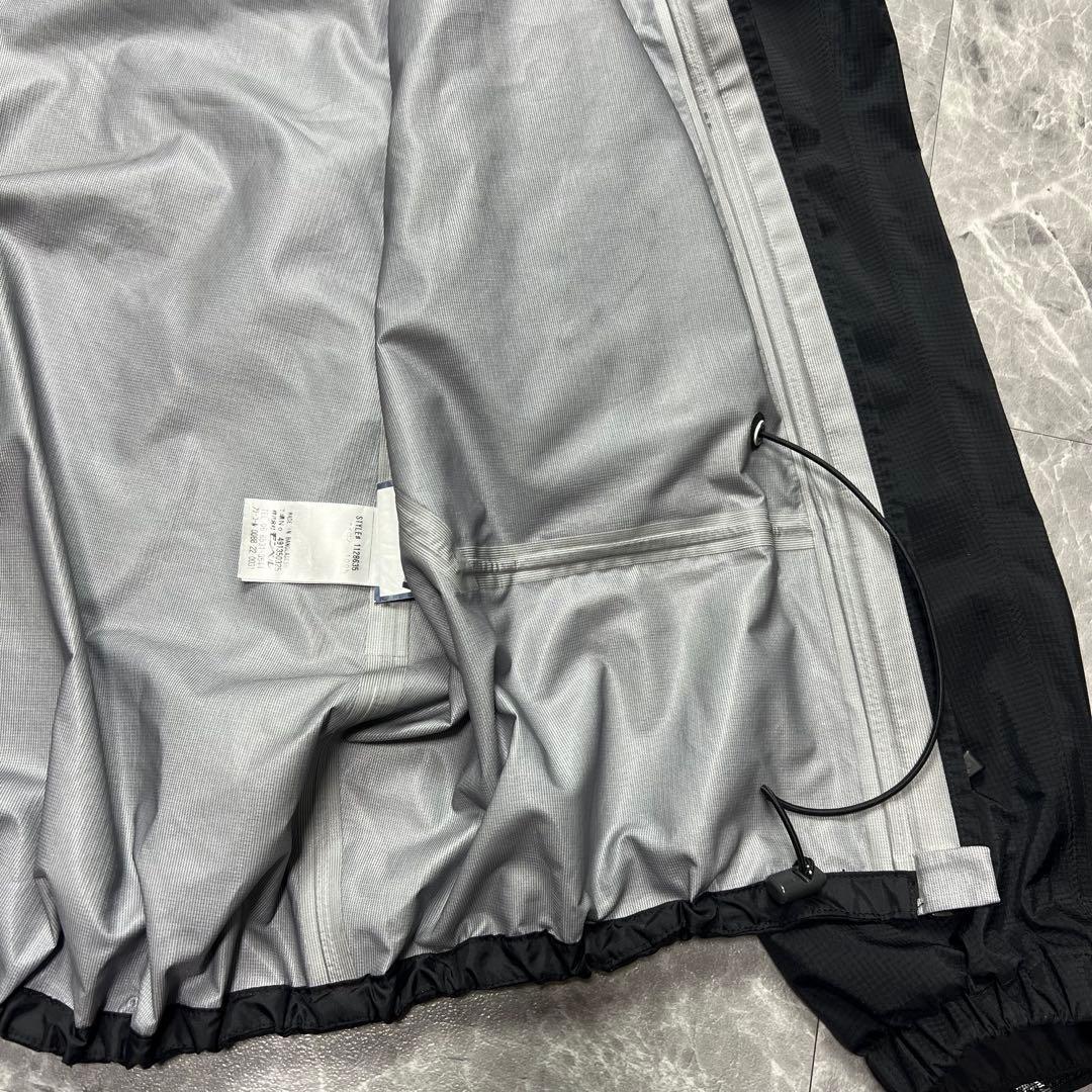 極美品　モンベル　マウンテンパーカー　フード　黒　M アウトドア　メンズ　登山