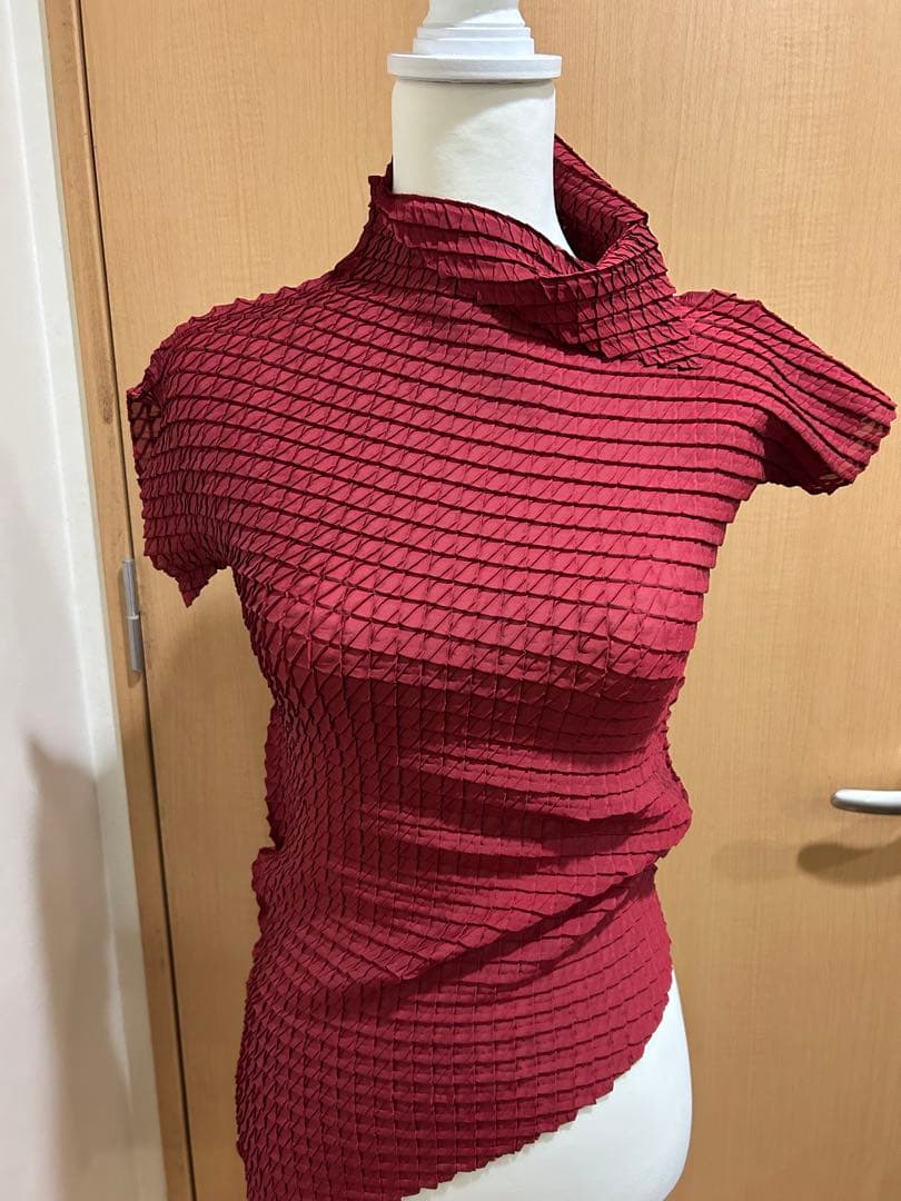 ⭐️イッセイミヤケFETEボルドートップス極美品⭐️