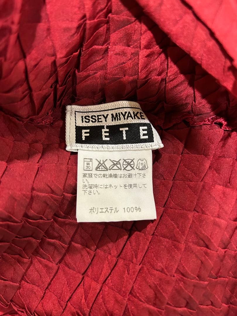 ⭐️イッセイミヤケFETEボルドートップス極美品⭐️