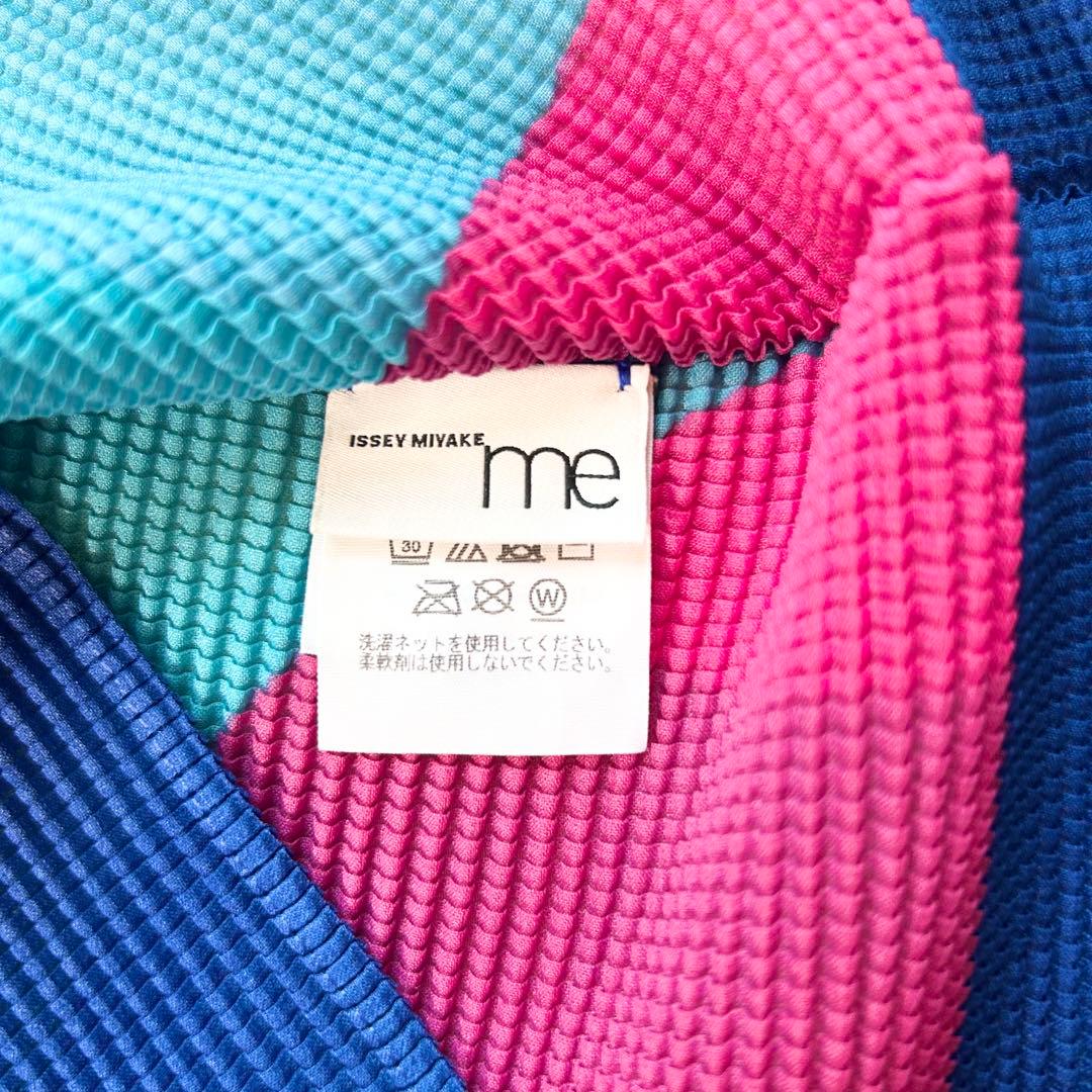 極美品 ✨️イッセイミヤケ me ハイネック トップ ISSEY MIYAKE