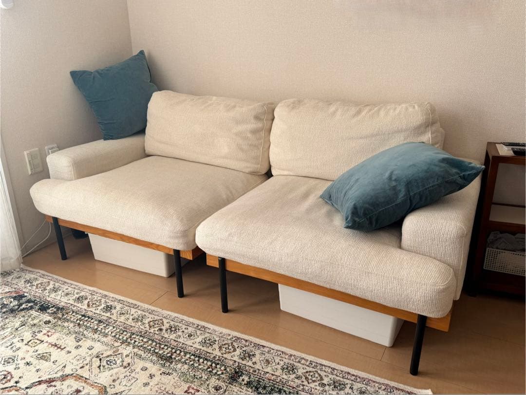 Delos 2人掛けソファ ベージュ