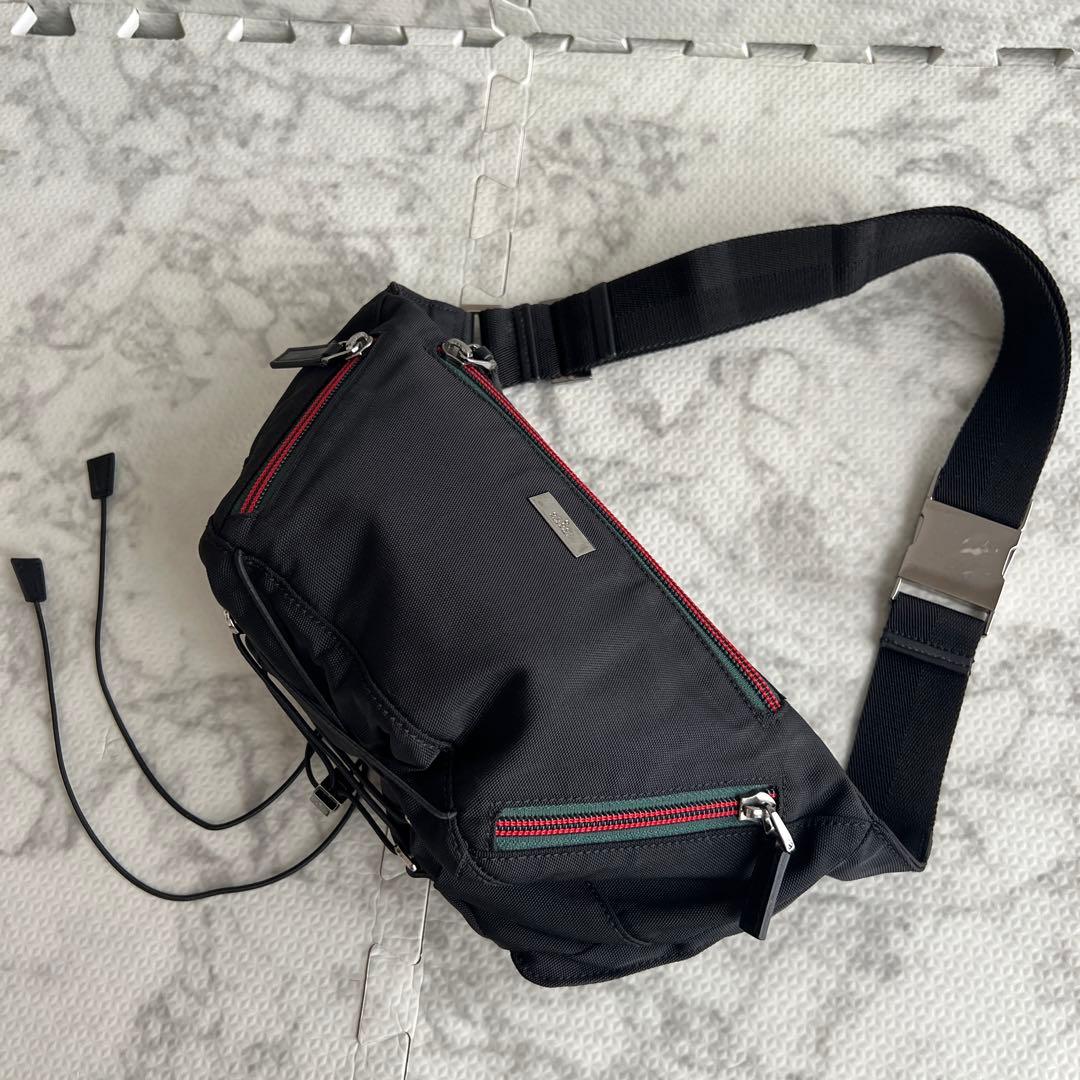 極美品✨グッチ ボディバッグ キャンバス シェリーライン ブラック Y2K