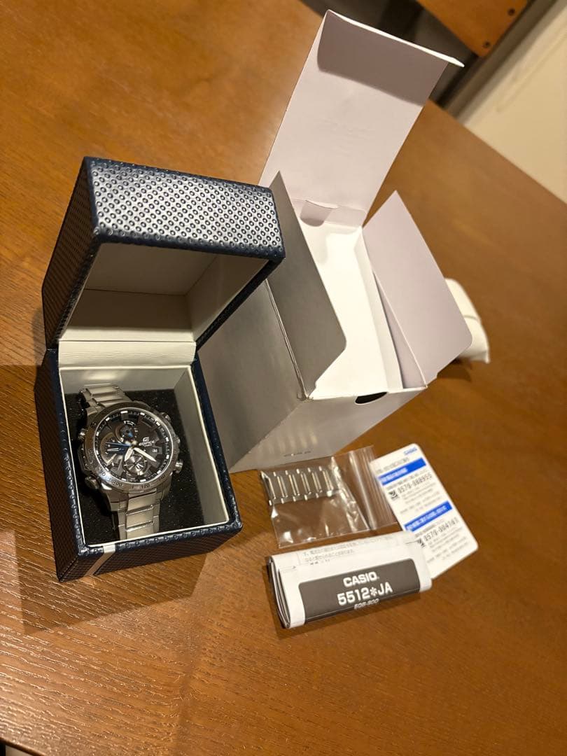 新春限定値下げ　CASIO EDIFICE EQB-800D-1AJF
