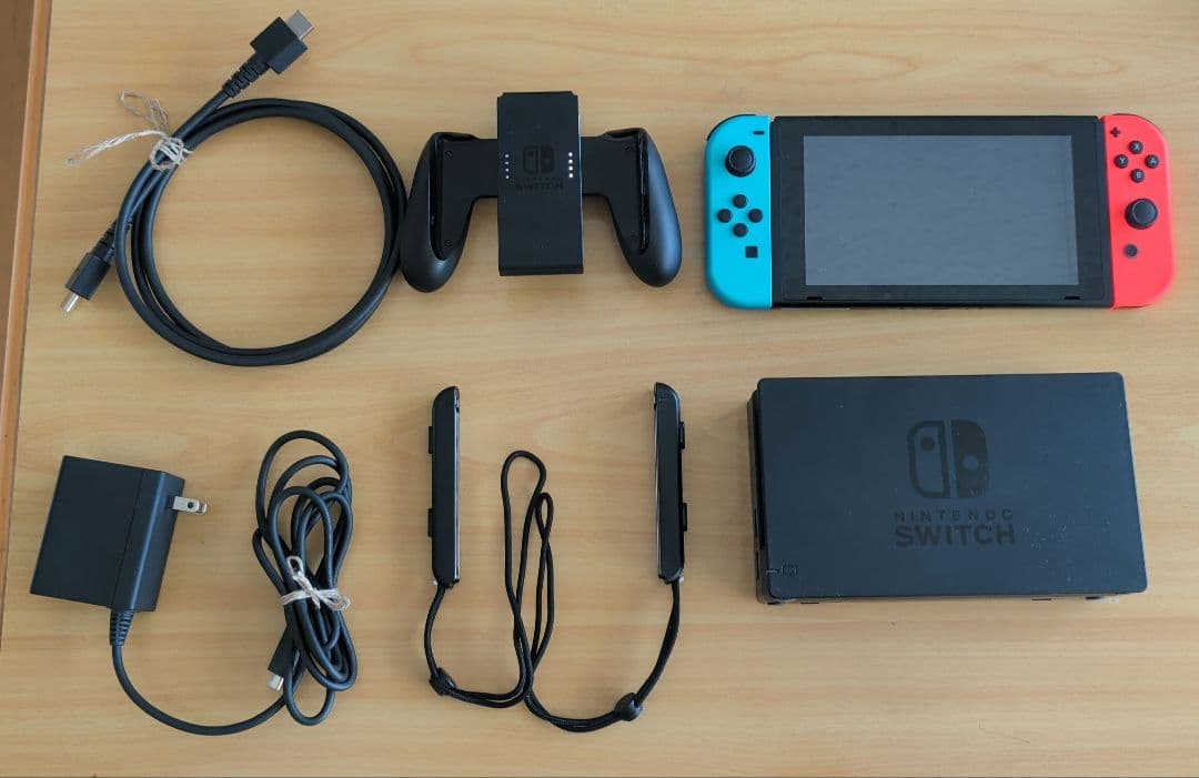 Nintendo Switch本体　箱無し/画面黄ばみあり