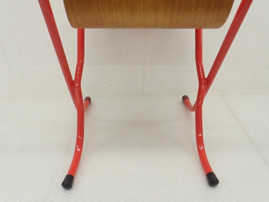 関家具 CRASH GATE/クラッシュゲート スタッキングチェア レッド