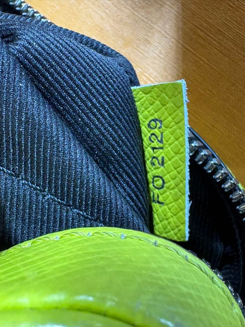 ルイヴィトン　タイガラマ　アウトドアメッセンジャーPM M30239