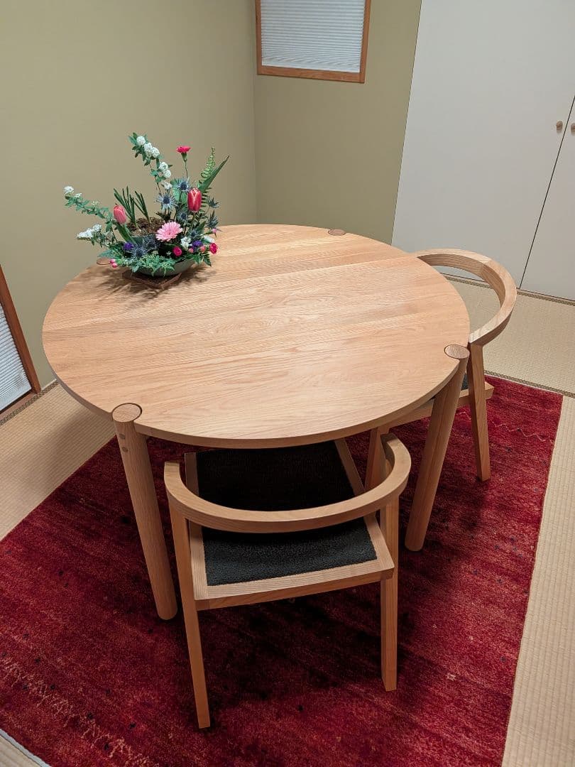 オーク無垢　ラウンドテーブル　ダイニングテーブルφ1100