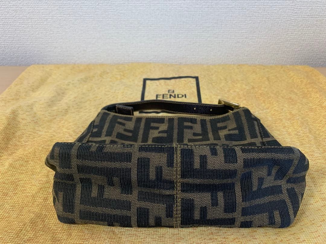 奈々美様 FENDI ズッカ柄 アクセサリーポーチ