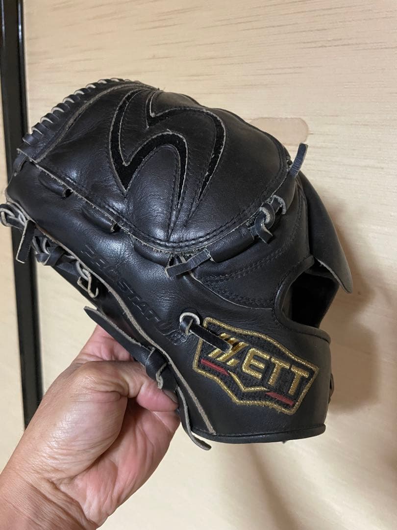 ZETT プロステイタス　投手用　左投げ