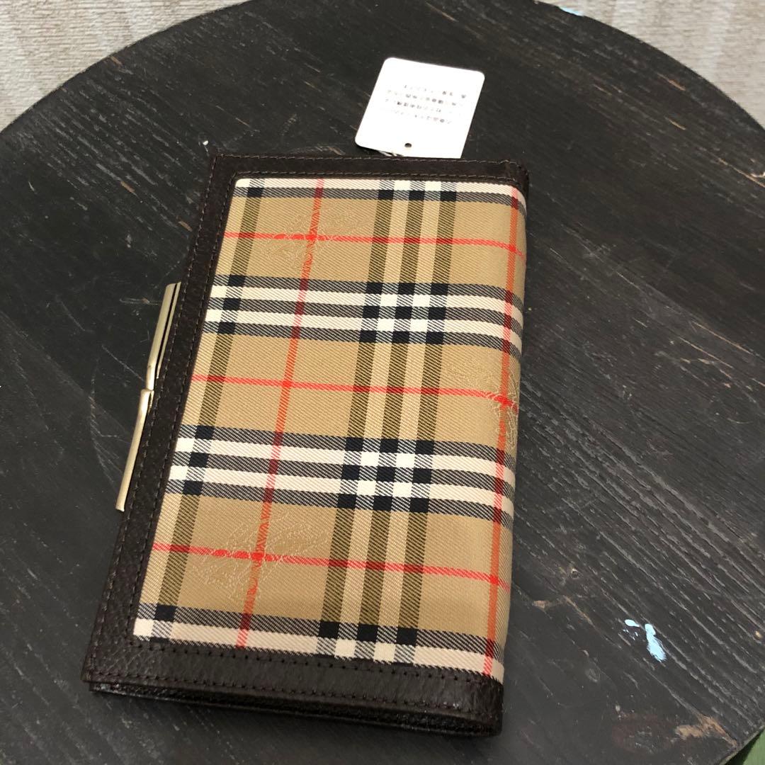 Burberrys‘バーバリーシャドーホース柄