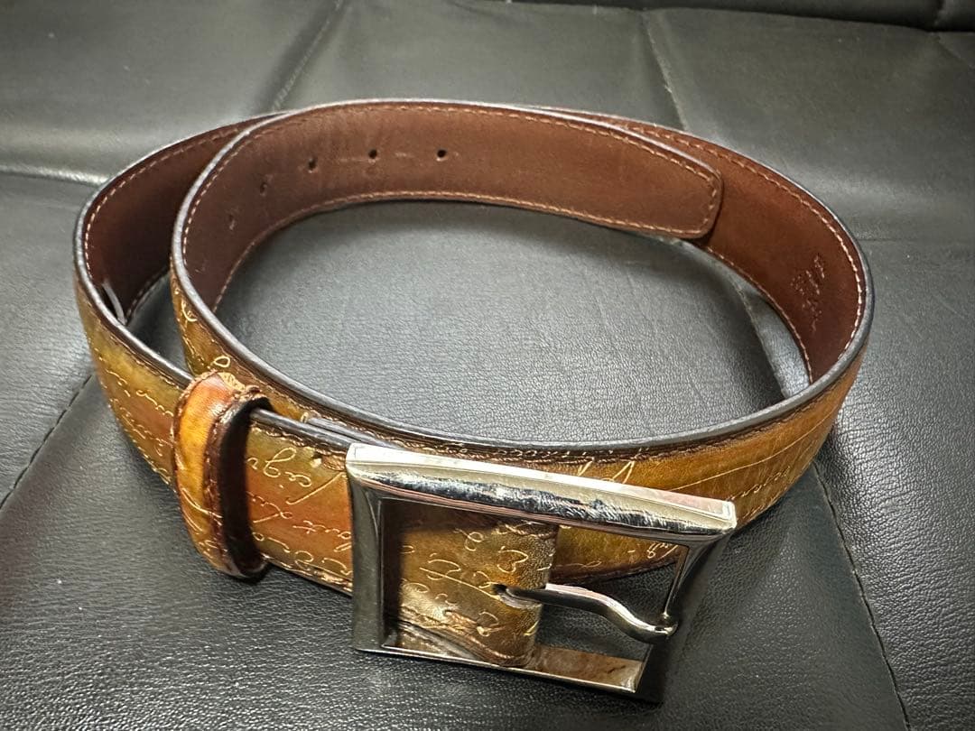 ロワっち出品