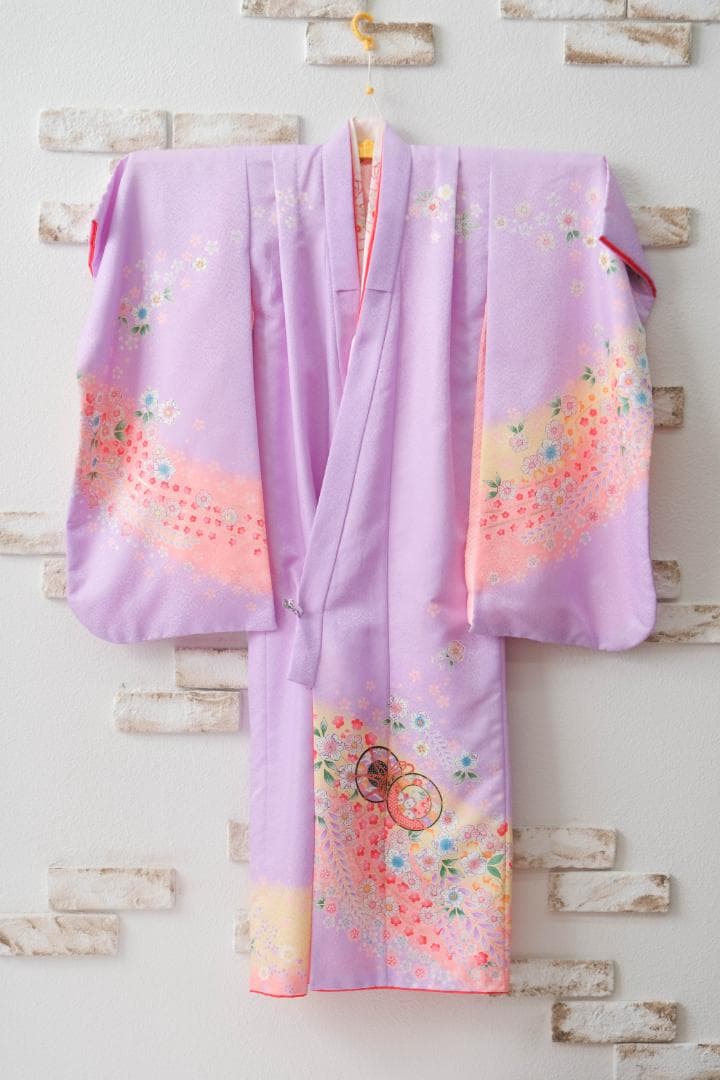 紫の花柄着物