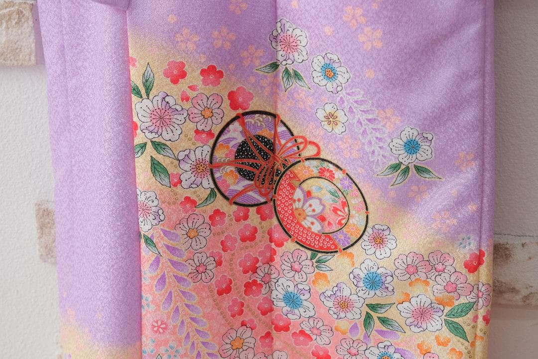 紫の花柄着物